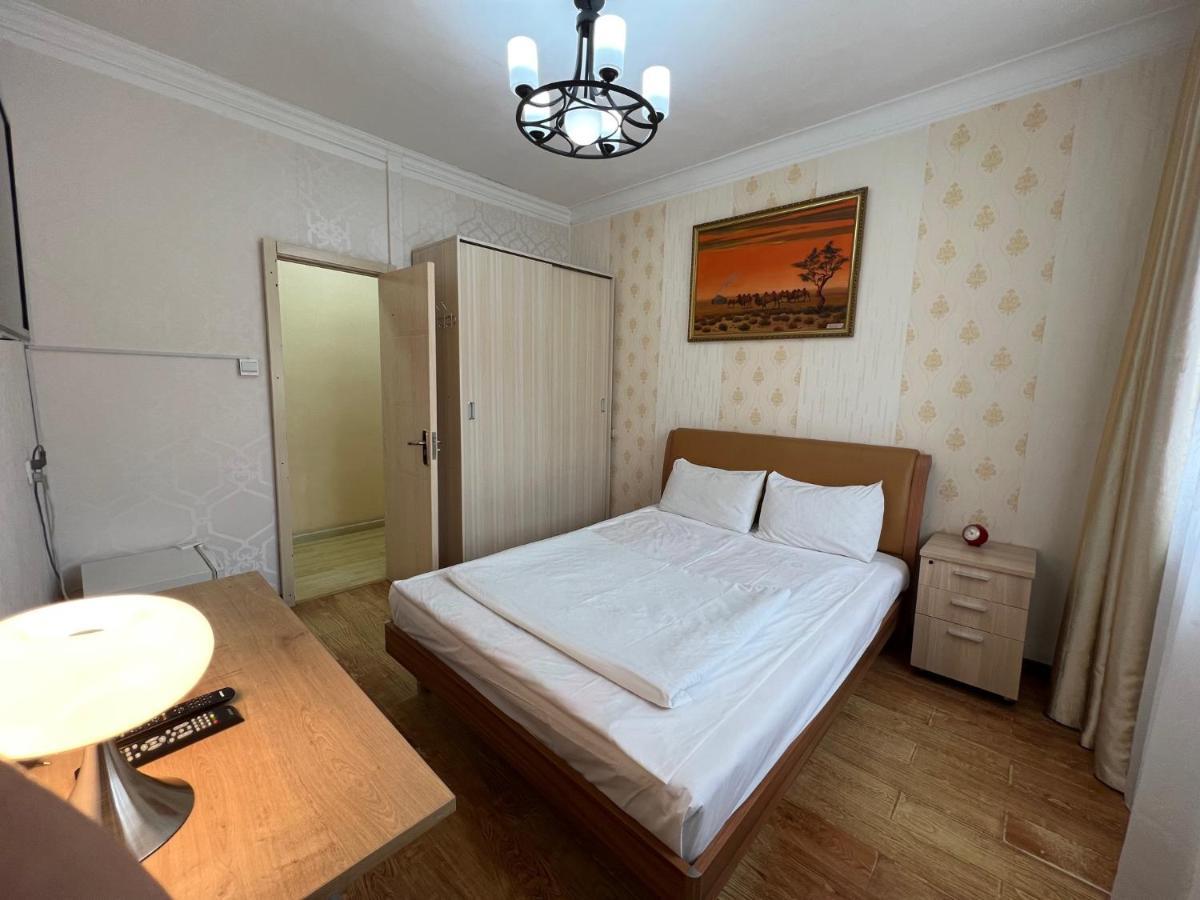 Khongor Guest House & Tours อูลานบาตอร์ ภายนอก รูปภาพ