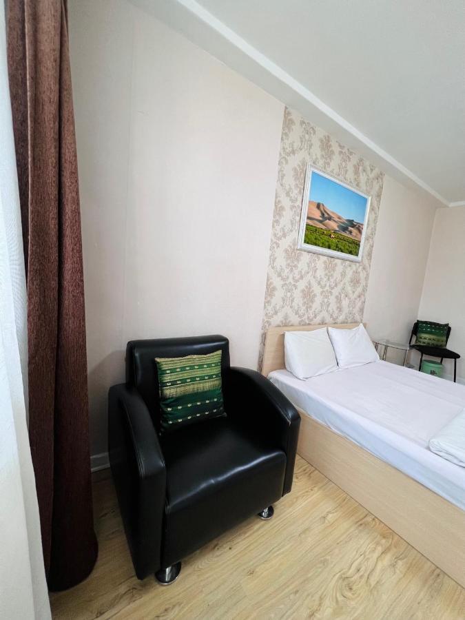 Khongor Guest House & Tours อูลานบาตอร์ ภายนอก รูปภาพ