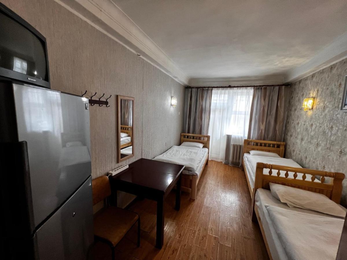 Khongor Guest House & Tours อูลานบาตอร์ ภายนอก รูปภาพ