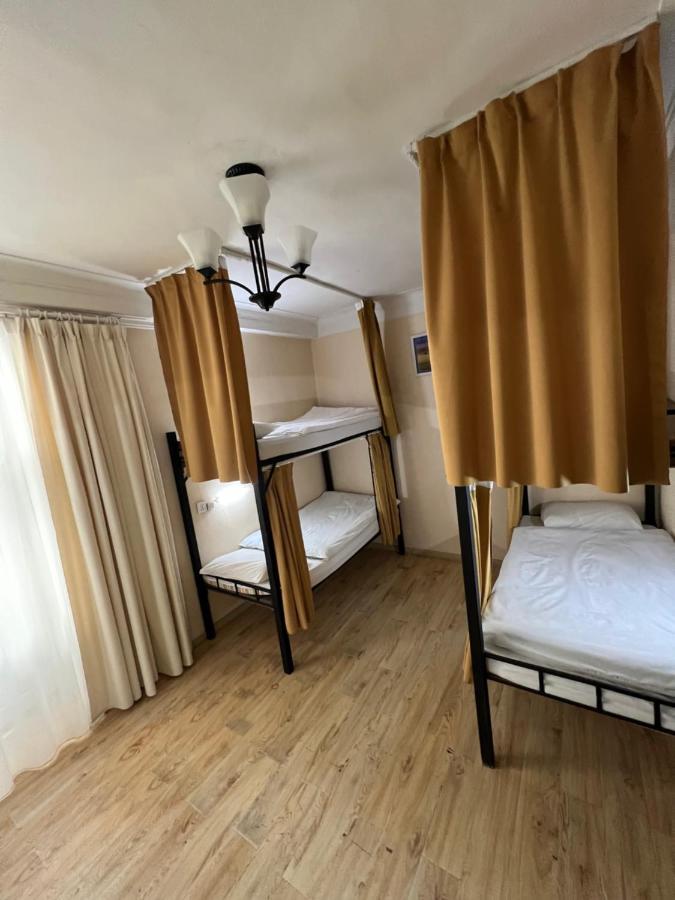 Khongor Guest House & Tours อูลานบาตอร์ ภายนอก รูปภาพ