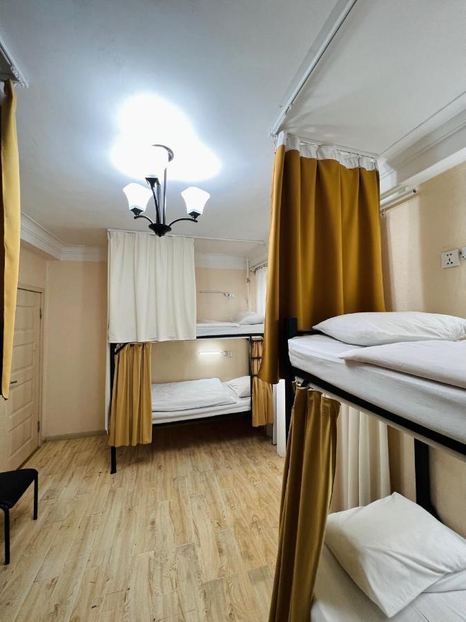 Khongor Guest House & Tours อูลานบาตอร์ ภายนอก รูปภาพ